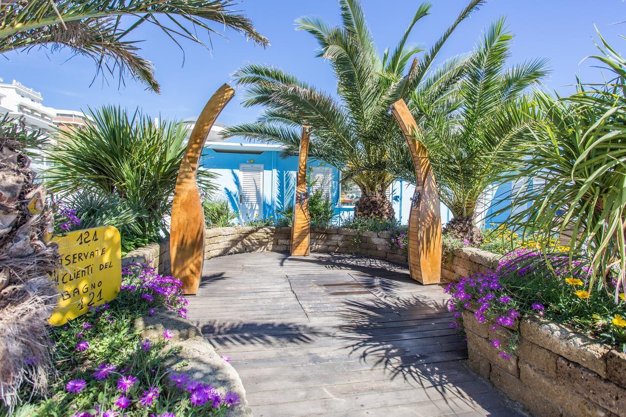 Hotel Nuovo Giardino Ρίμινι Εξωτερικό φωτογραφία