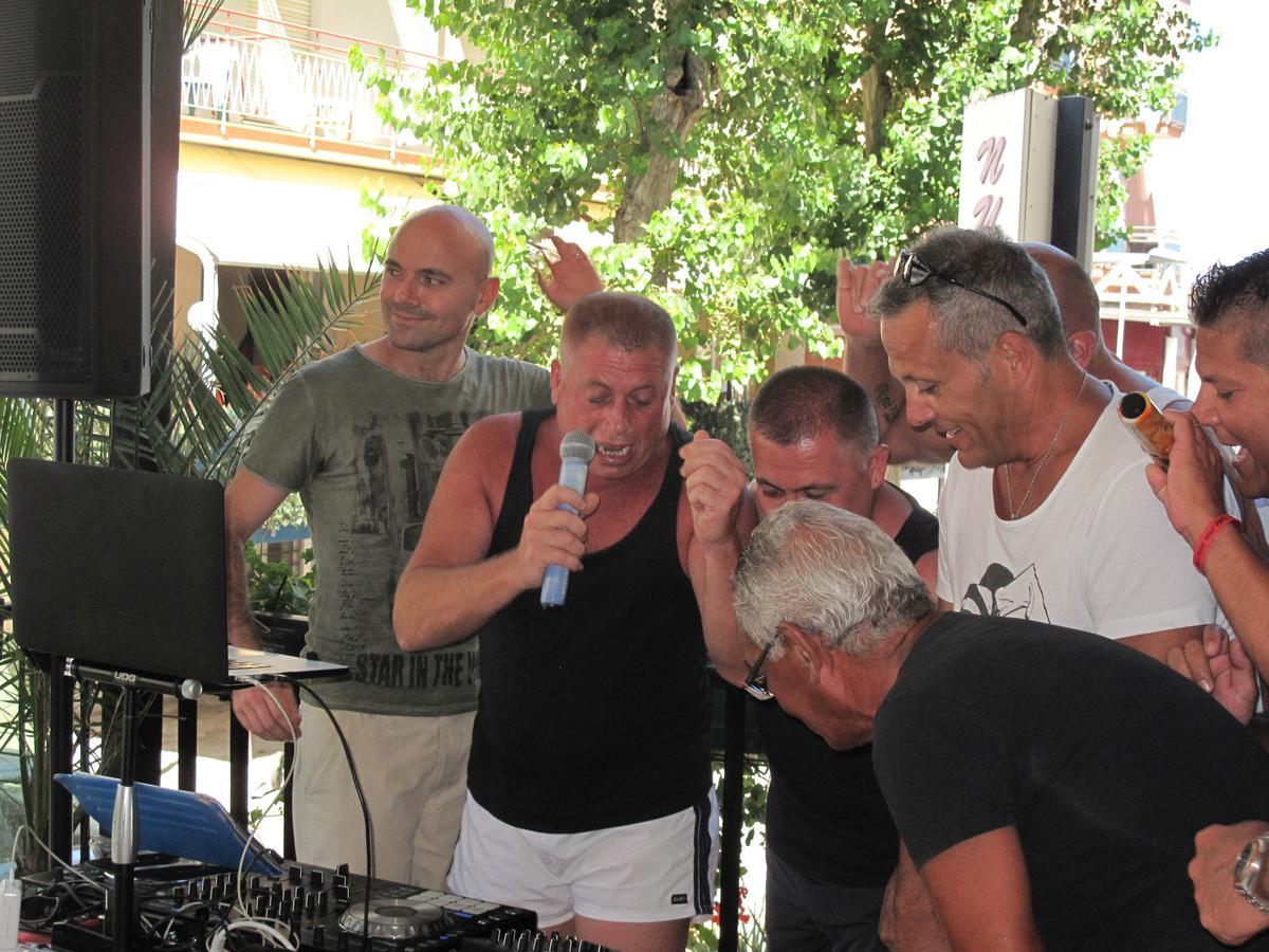 Hotel Nuovo Giardino Ρίμινι Εξωτερικό φωτογραφία